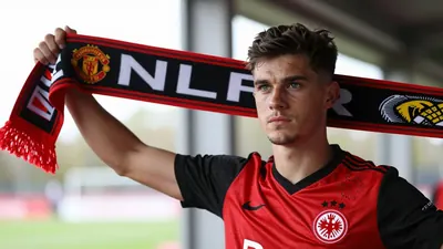 Der französische Flügelspieler verlässt Eintracht Frankfurt auf Leihbasis mit anschließender Kaufpflicht in Höhe von 30...