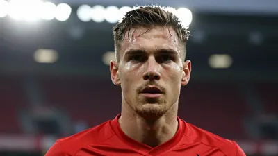 Eintracht Frankfurt startete die Saison mit einem 1:1-Unentschieden gegen Bayer Leverkusen und liegt nach einem Spiel auf...