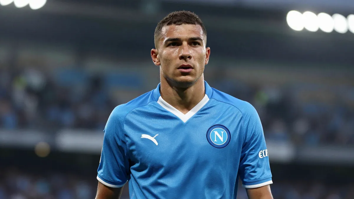 Transfer-Update: Eintrachts Frankfurts Europapokal-Held bleibt vorerst in Neapel