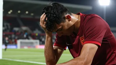Eintracht Frankfurt kassiert nach einer 3:1-Führung durch Younes Ebnoutalib noch ein 3:3 bei Union Berlin, wobei Trainer...