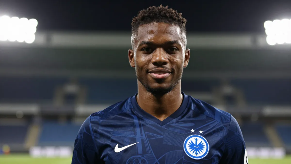 Eintracht Frankfurt verpflichtet defensiven Mittelfeldspieler aus Brügge